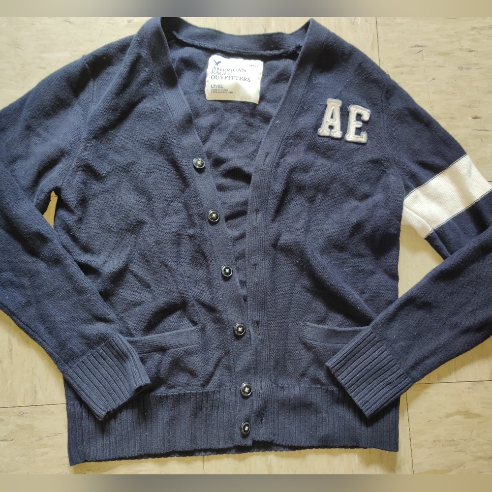American Eagle Sweater Cardigan Wool